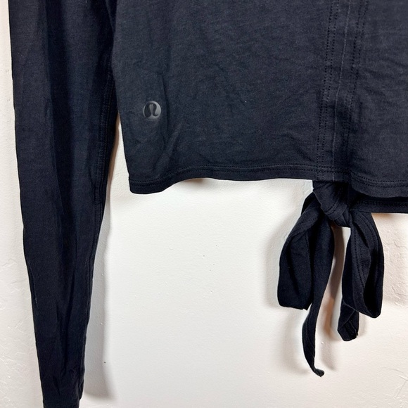 Lululemon Athletica Time To Restore Long Sleeve Tie Front Shirt Black Size 4 GUC - Picture 4 of 5